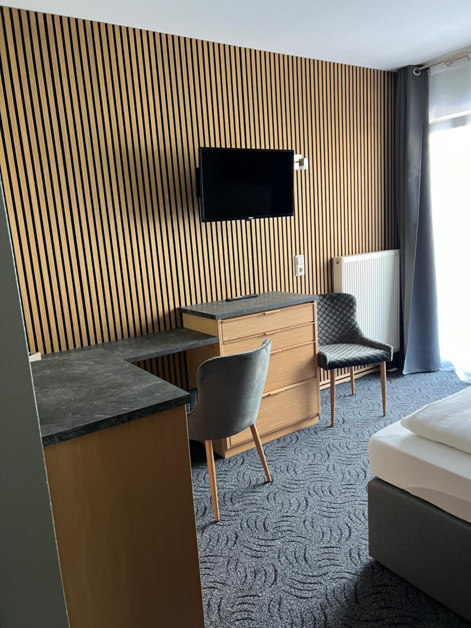 Hotel Aggertal 굼머스바흐 외부 사진