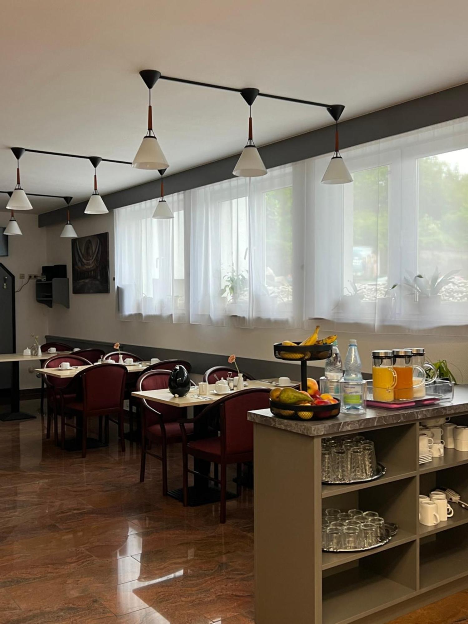Hotel Aggertal 굼머스바흐 외부 사진