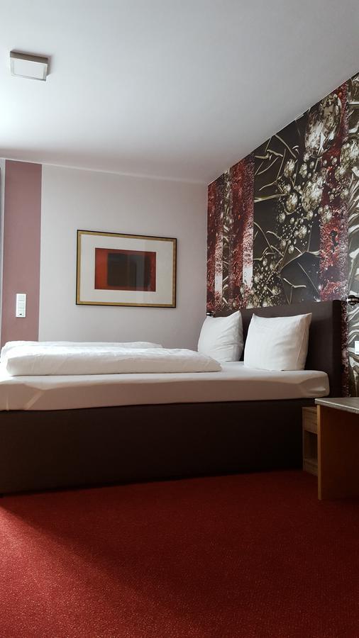 Hotel Aggertal 굼머스바흐 외부 사진