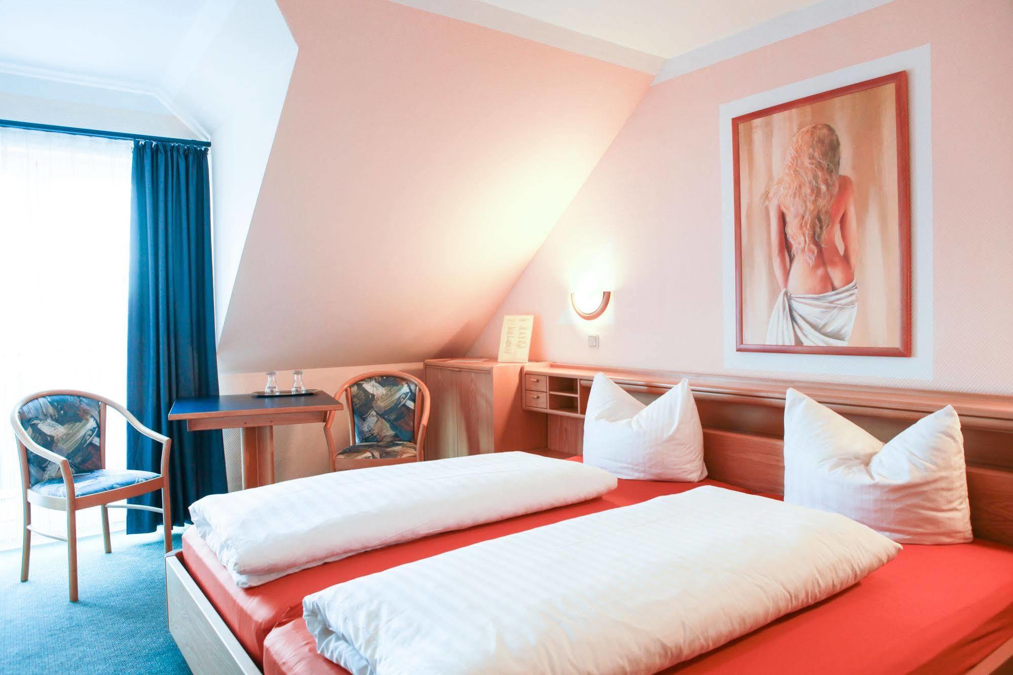 Hotel Aggertal 굼머스바흐 외부 사진
